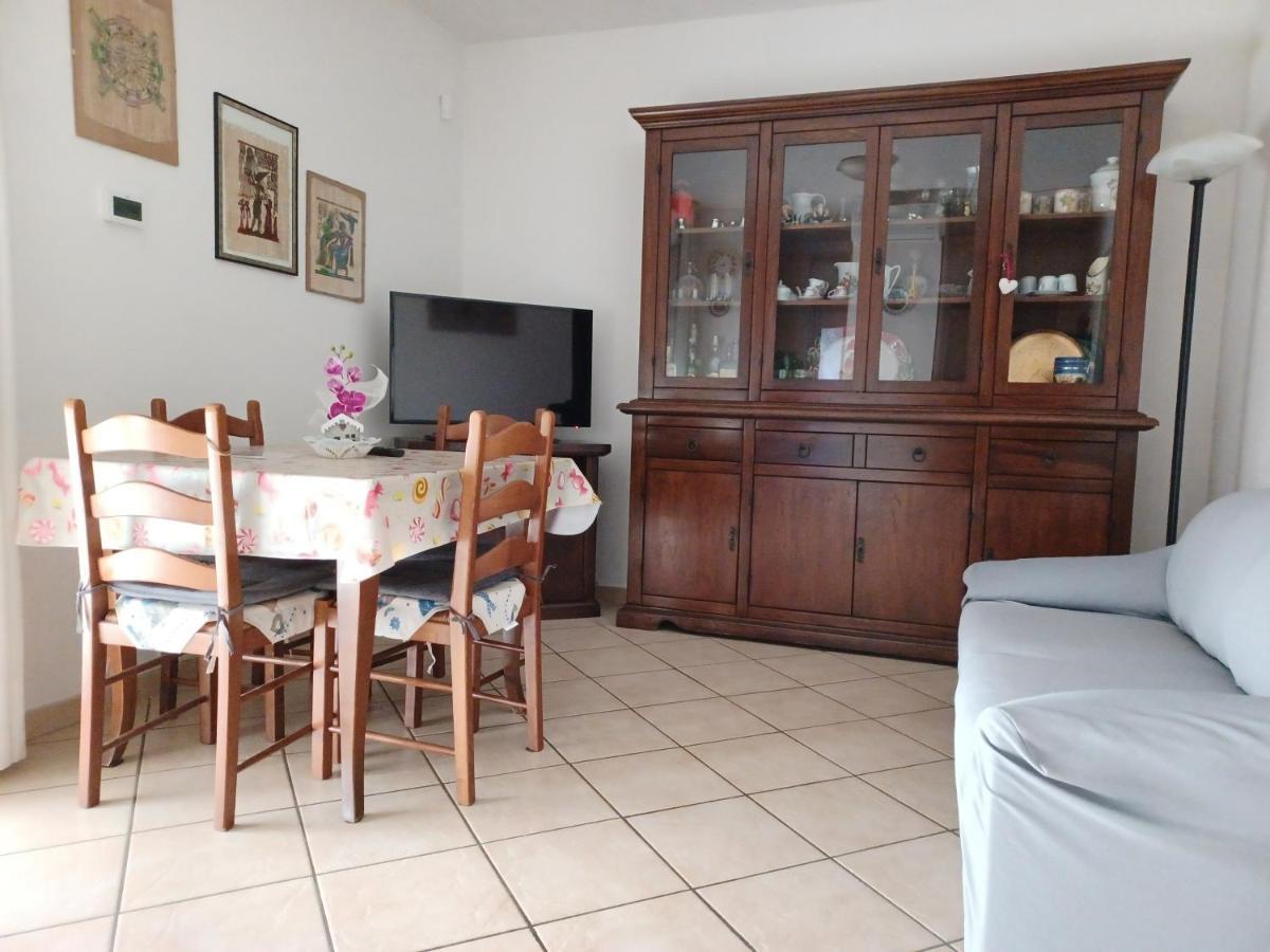 Appartamento A Prato "Gesi" Holiday House Luaran gambar